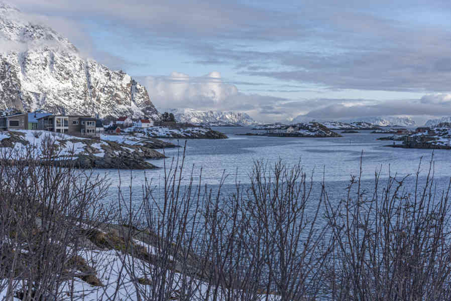 Noruega - islas Lofoten 079 - Henningsvaer.jpg